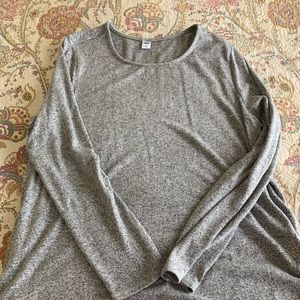 SOFT AND COZY WOMEN’S TOP